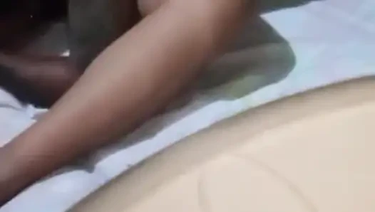 Cewek Pinay Dipermainkan Sama Suaminya