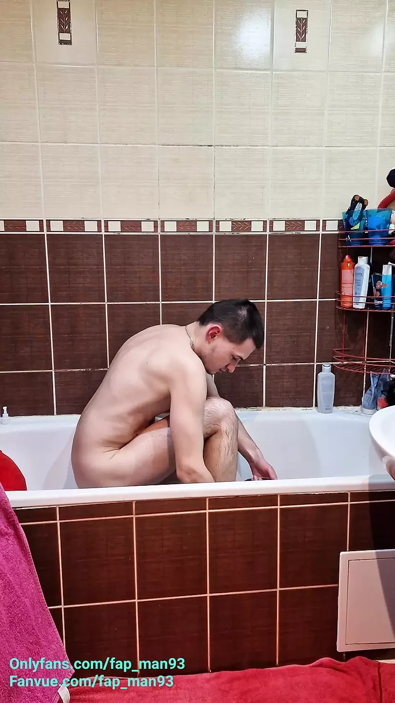 Papi se ducha - 4k
