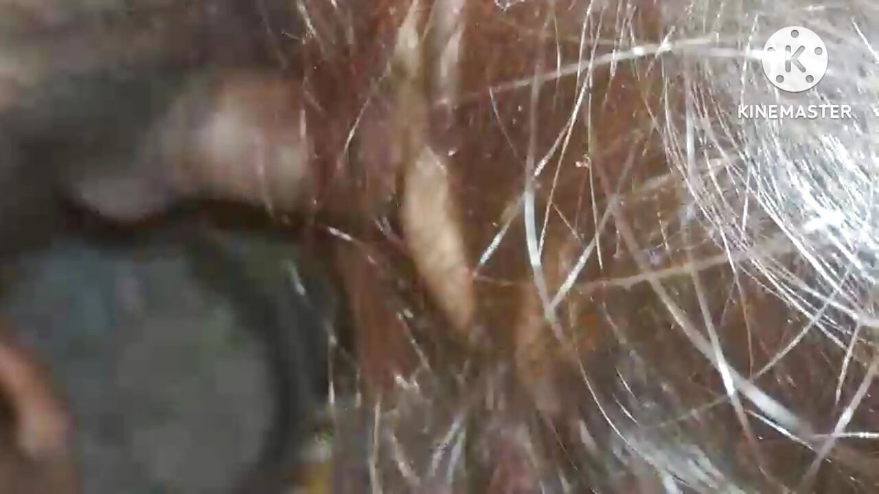 Tintin put water in sister-in-law's mouth