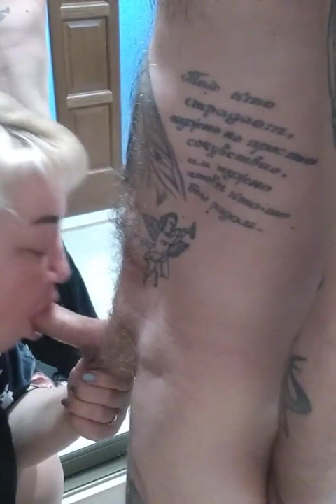 Caught mother-in-law in the hallway and fucked in the mouth at the mirror cabinet