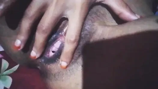 Sexy aunty fingering viral video