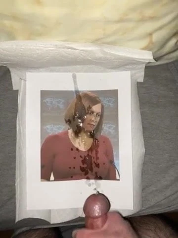 Jen Psaki Cum Tribute