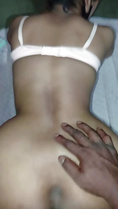 probaashi bhaiyr bow bhabhi ke cude Dilam