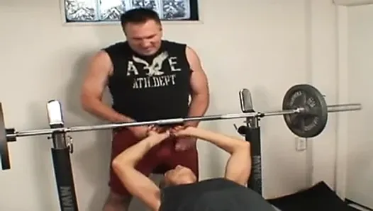 Daddy bear fucking in the gym