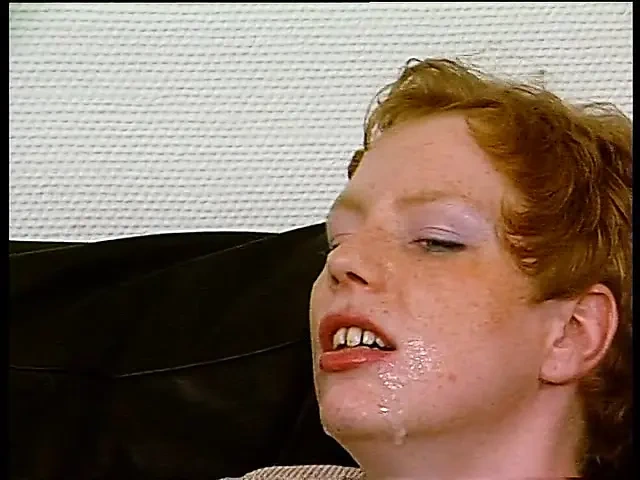 Short hair teen gets her tight asshole fingered at casting