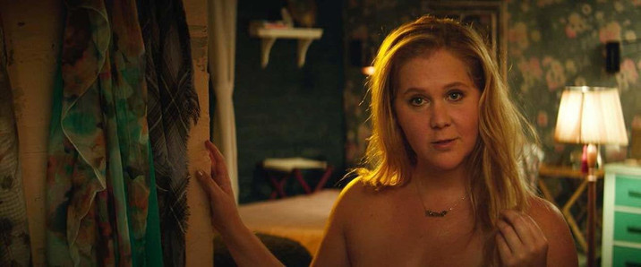 Amy Schumer naakte scène in Ik voel me mooi - scandalplanet.com