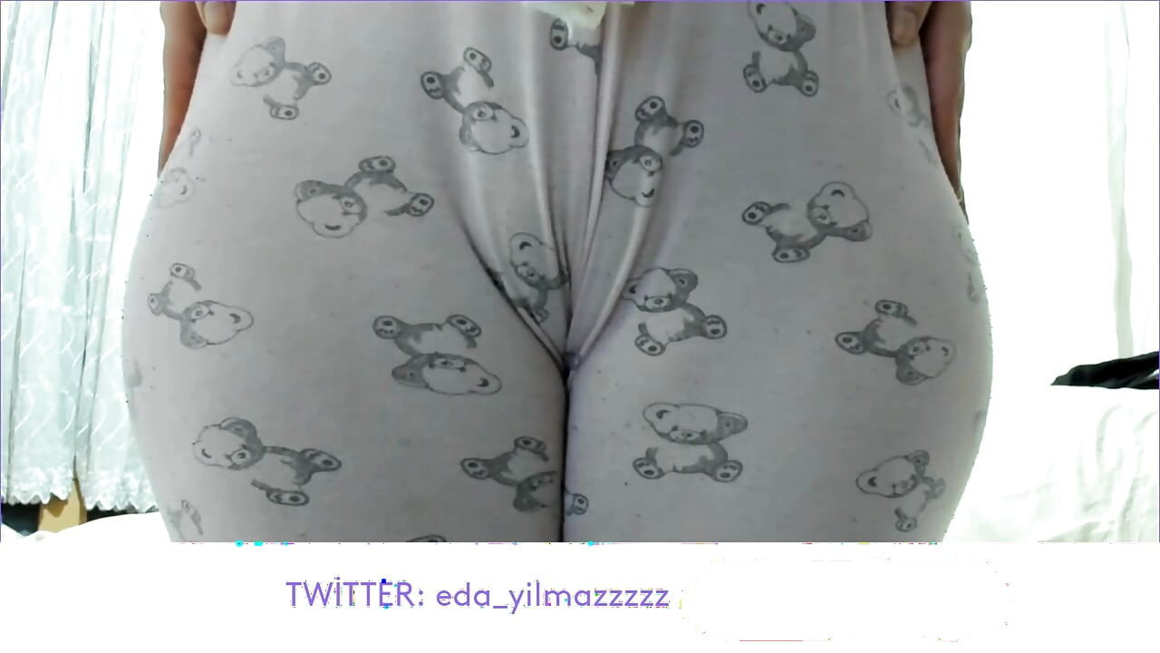 CAMELTOE- PİJAMAYLA MASTURBASYON- TURK MİLF- TURK PORNO