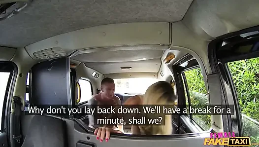 Female Fake Taxi - Tattooed Dude Gives Driver a Facial for a Fare