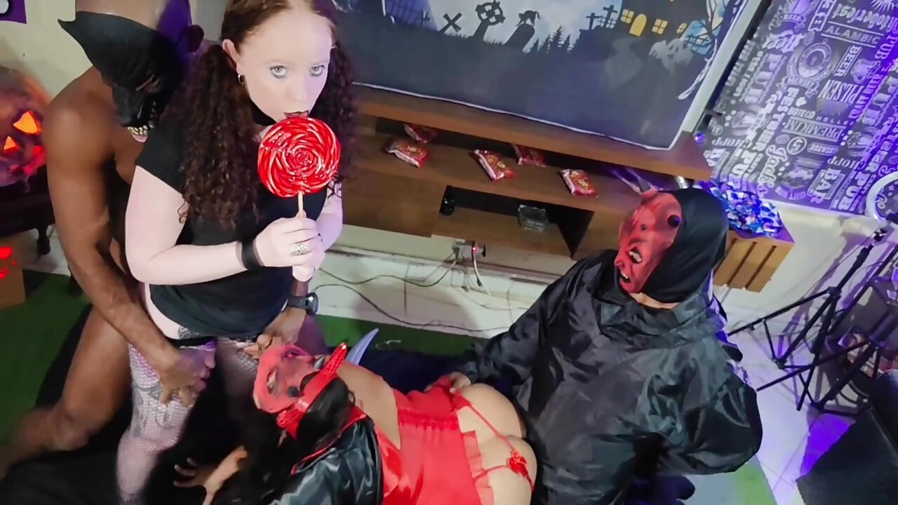 Halloween night lots of sex between werewolf orphan devil vanpira and superhero