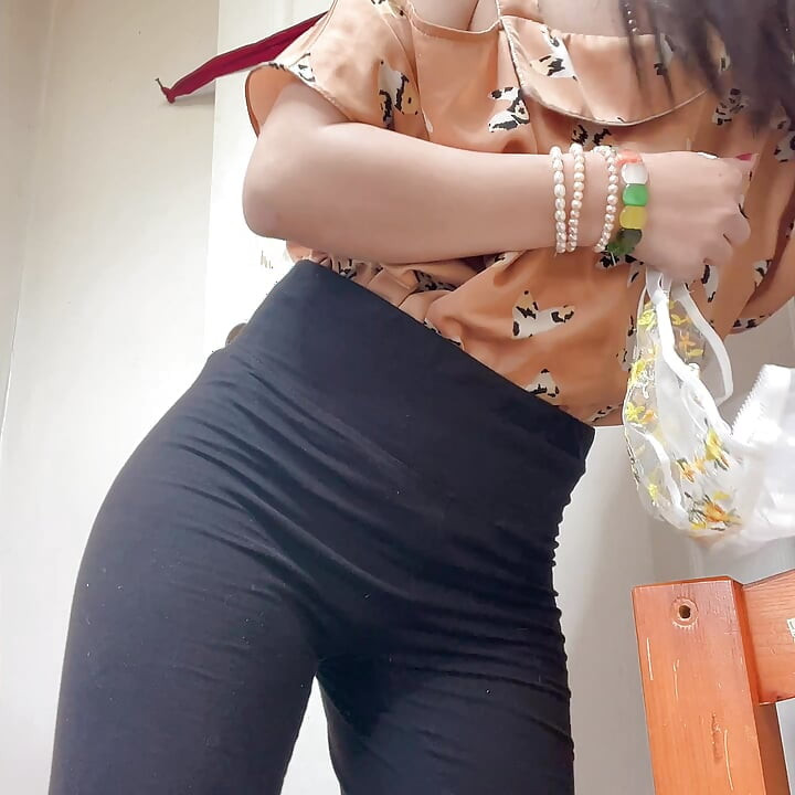 wear sexy dress piss pussy nice