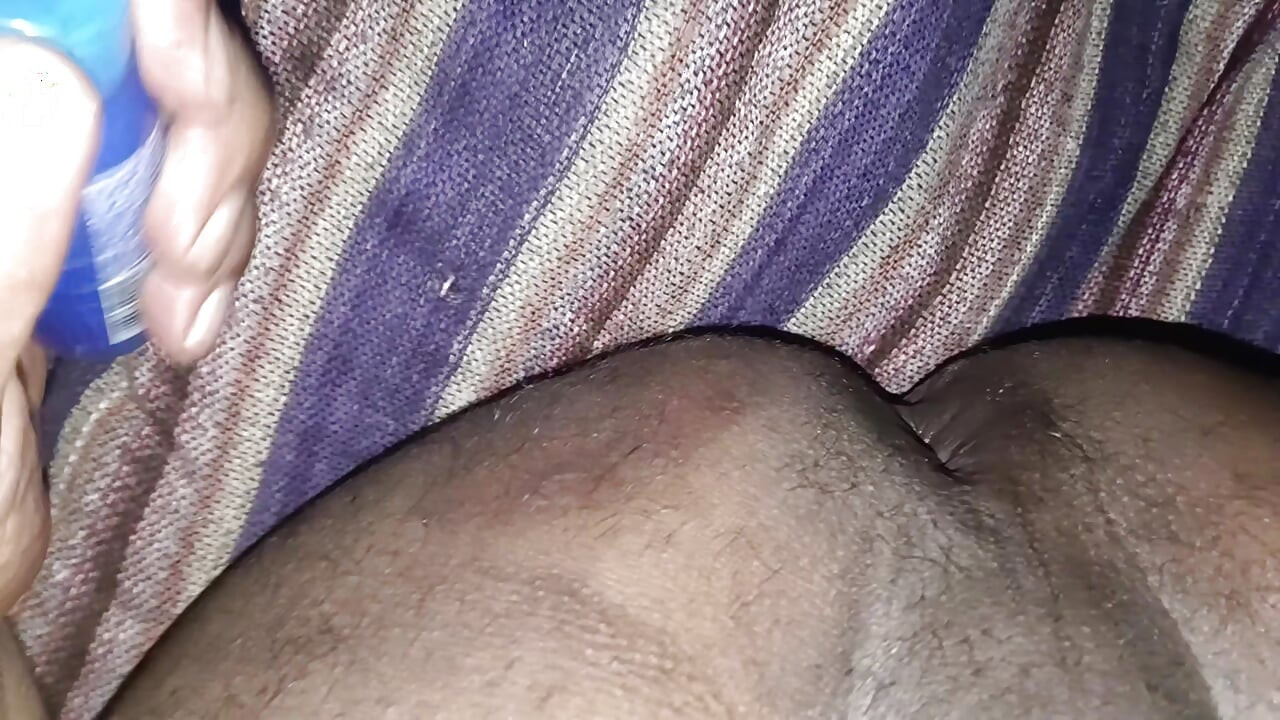 I fucked my ass with a very thick bottle.