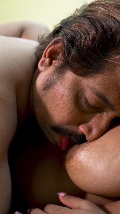 Pati ne patni ne patni ko nhi choda to ho gye gussa phir pati nhi patni ko chod chod ke chut ka pani nikal diya | Clip 2