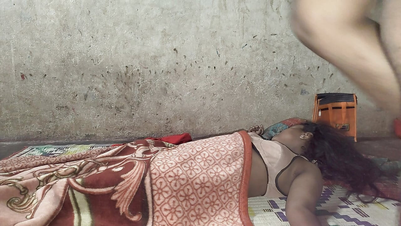 Indiana menina sexy do interior curtindo foda pela primeira vez