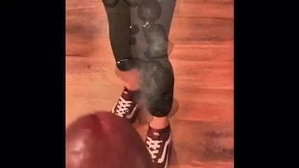 Leggings cum tribute blonde sneakers