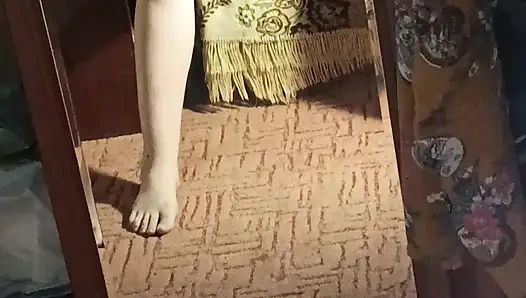 Pov - rekaman video masturbasi memek sempit dan dildo