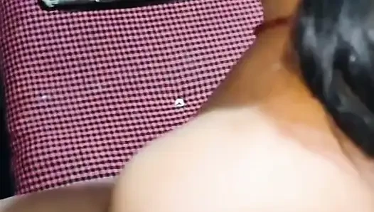 Jija ji mujhse milne aaye holi main aur apna lund chuswaye aur meri gand bhi mare