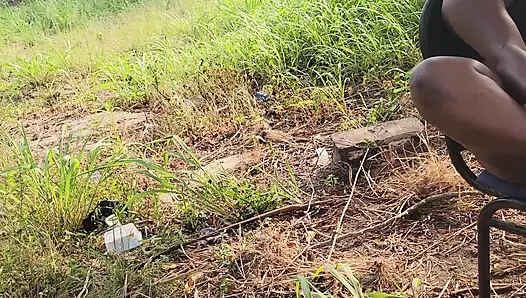 Девушка с большой попкой трахает меня так хорошо