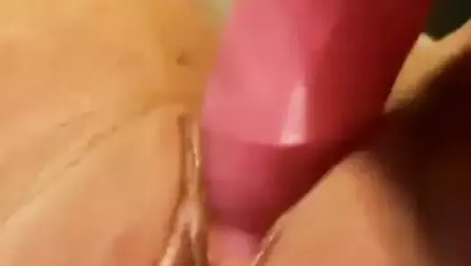 eating my own pussy juices after a creampie