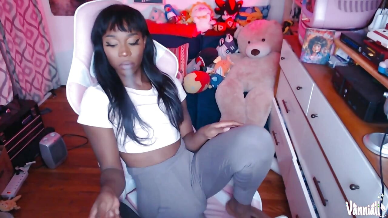 Tóm tắt calvin trắng bắn tinh đôi - bbc trans babe vanniall vắt sữa con cu dày của cô ấy hai lần