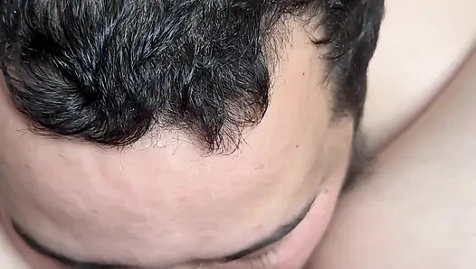 Kız arkadaşların amını yalıyor