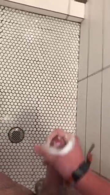 Shower Jerk!!
