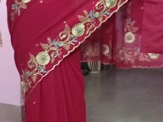 Moja prawdziwa gorąca macocha czerwona sari