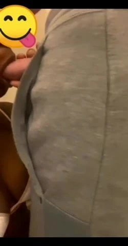 Snap french ebony amateur