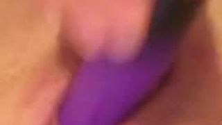 Tesão madura fodendo sua buceta suculenta até o orgasmo