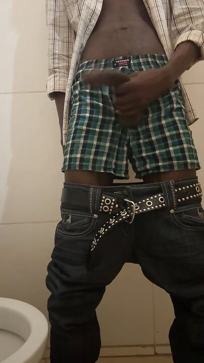 Bro got horny at work he had to beat his meat in the washroom