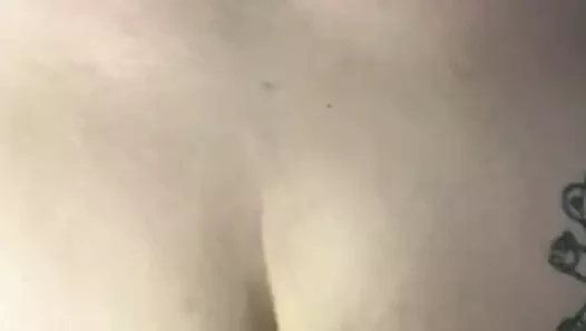 Tombul götünü sikiyor