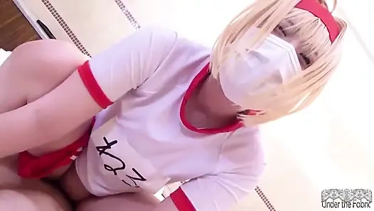 Überlaufrituale Hitze, wenn die leichtsinnige Königin im Zittern ausbricht, während meine Wärme sich an ihrem tiefsten Punkt beruhigt.