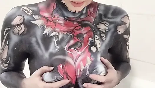 Gwenom Body Paint Bath Removal & Tit Grabbing