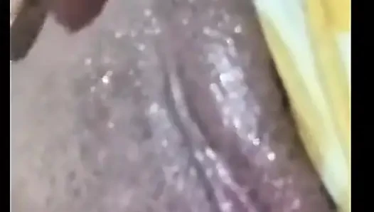 Bu çok iyi hissettirdi, fışkırtarak geldim, ilk fışkırtmamı yaptım!