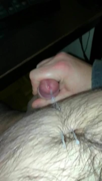 Cumming on video for the 1st time