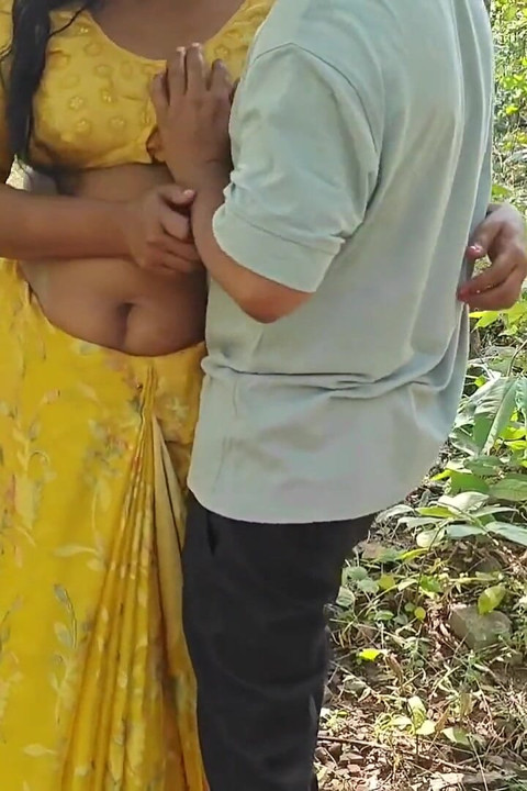 Sister in Law Put Banana Into Her Ass in the Forest, Telugu Anty Fucking