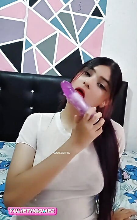 Porn Actress Gives Her Stepfather a Great Blowjob (real Homemade)