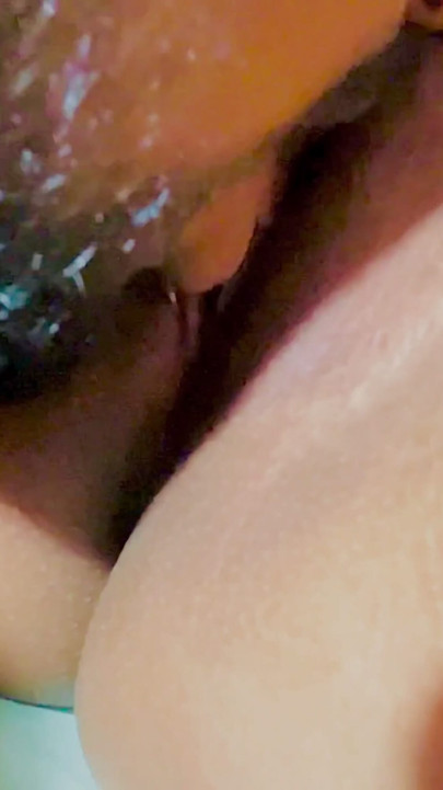 Echti asiatischi Amateur-Couple sucke und lecke sich gegesitig - Homemade | Clip 1
