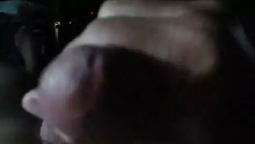 Külotlu çorapla mastürbasyon yapıyor