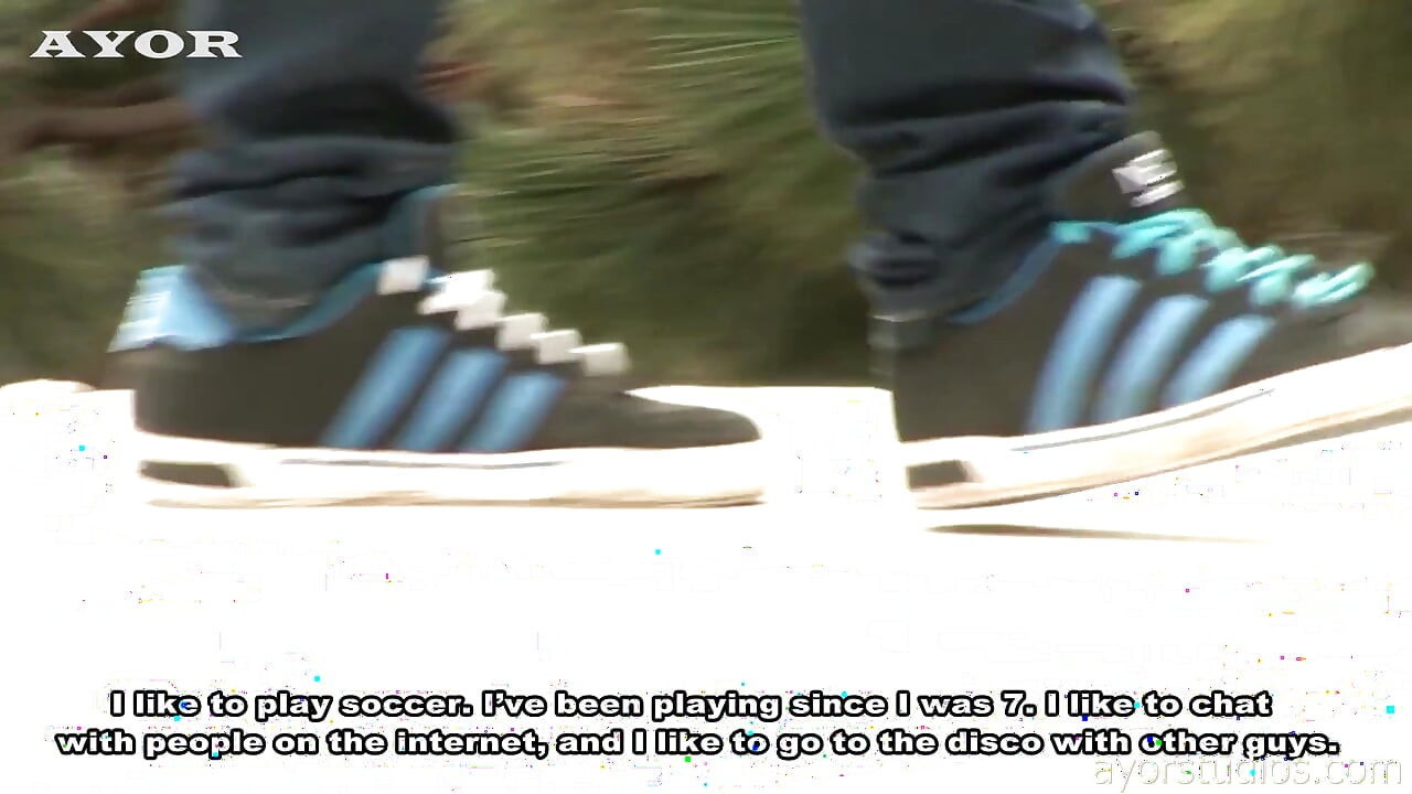 Justin Boyle baise sans capote avec un nouveau mec