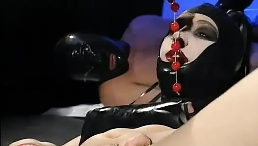 Perverse Latex Sauereien Im Halbdunkel