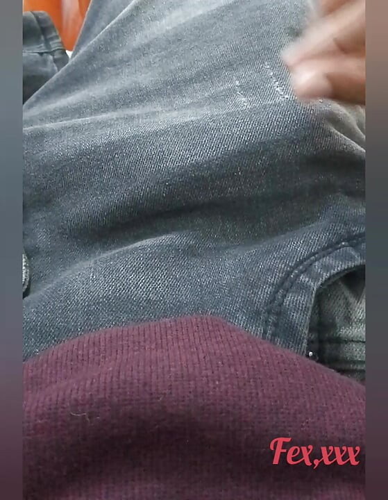 我喜欢suti meye，就像18岁以上的女孩一样热辣性感