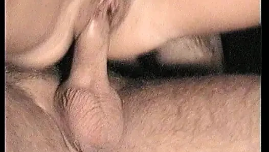 Almanya'dan amatör hatun ev yapımı eylemde sikiliyor