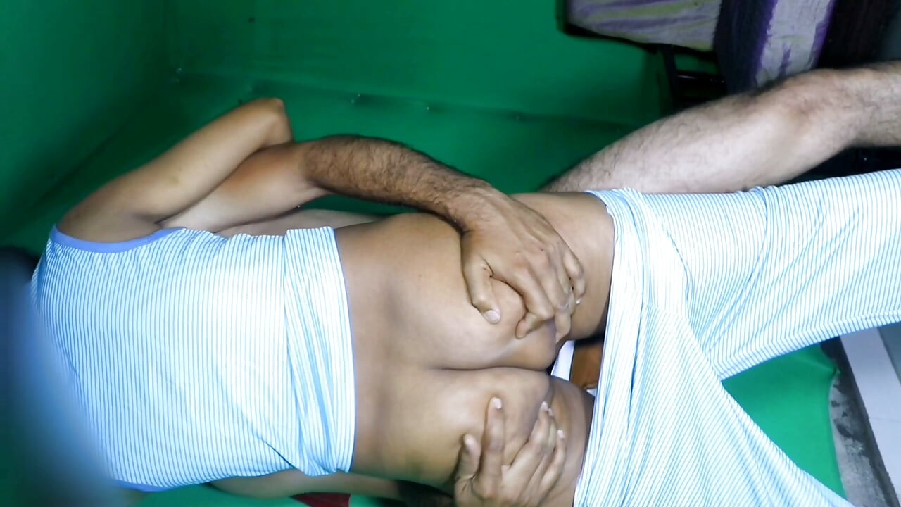 Big ass hot Indian Bhabhi in Gym rough sex. Gym Teacher Hardcore Rough Fuck her Pussy Creampie