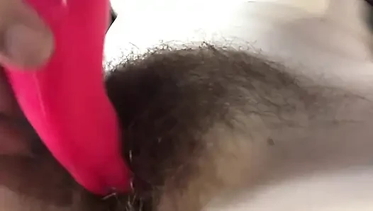 Fantasi tentang curvyteenqueen bikin aku sange berat sampai muncrat. Bagian Satu dari Dua