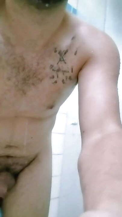 我从训练到这里, 在寒冷的天气里洗了个澡.