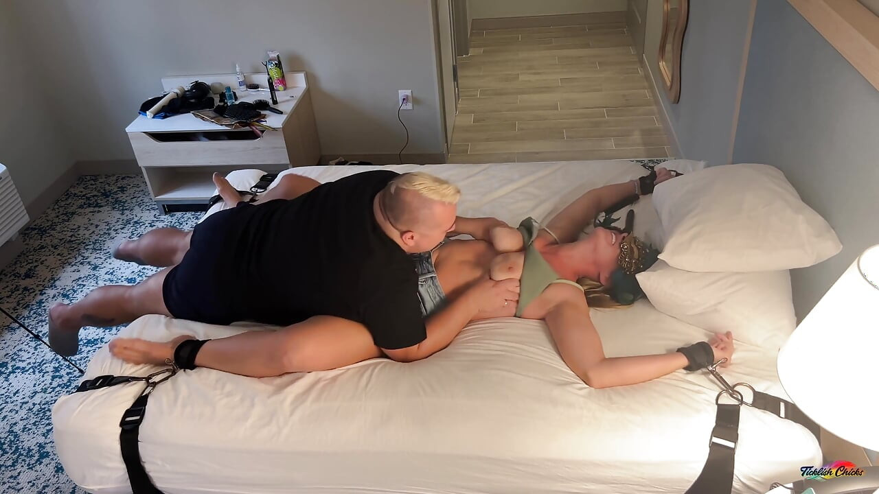 Fetcon '25: Jenna Ds erstes Fetischspiel