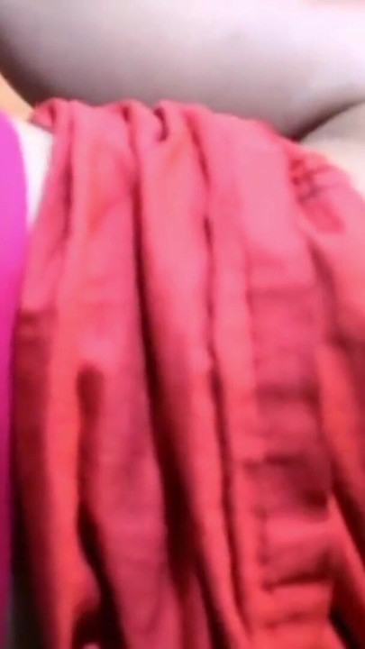 Indian Bhabhi Fucking Delivery Boy in Doggy Style wearing Saree while her Husband is Out of tow | Clip 1