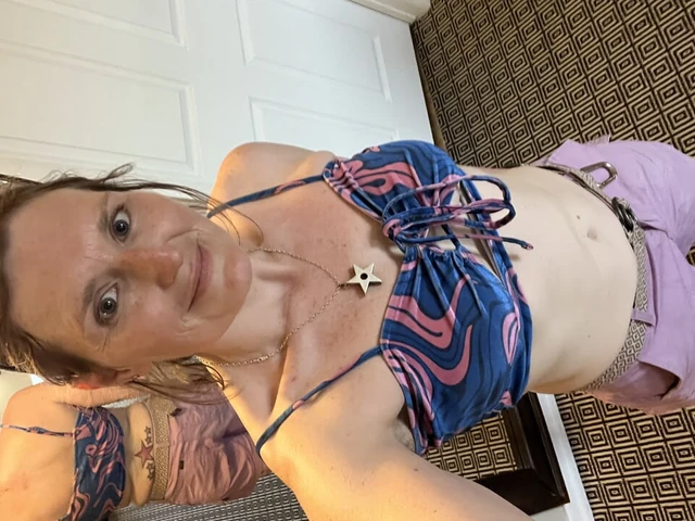 Never worn so little clothing in public! My OOTD during a mini heatwave in Vegas - where I coped better than locals!