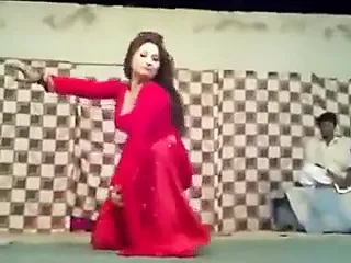 oops shalwar uter gai