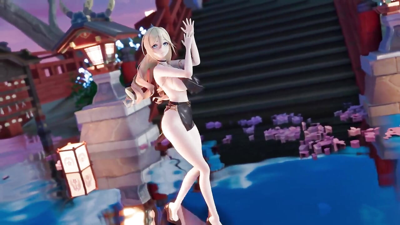 Κουνήστε τα μεγάλα βυζιά που κουνάνε, το μουνί είναι εκτεθειμένο